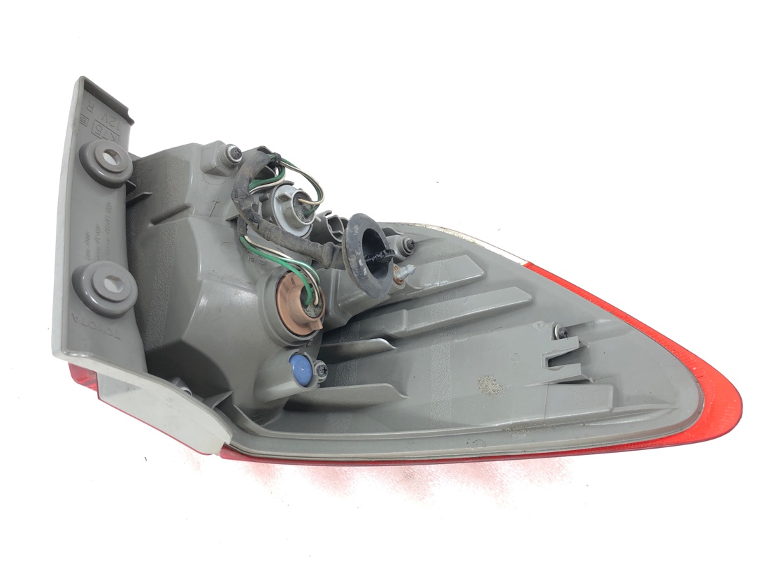 Стоп-сигнал правый Wish 2009 ZGE20 2ZRFE