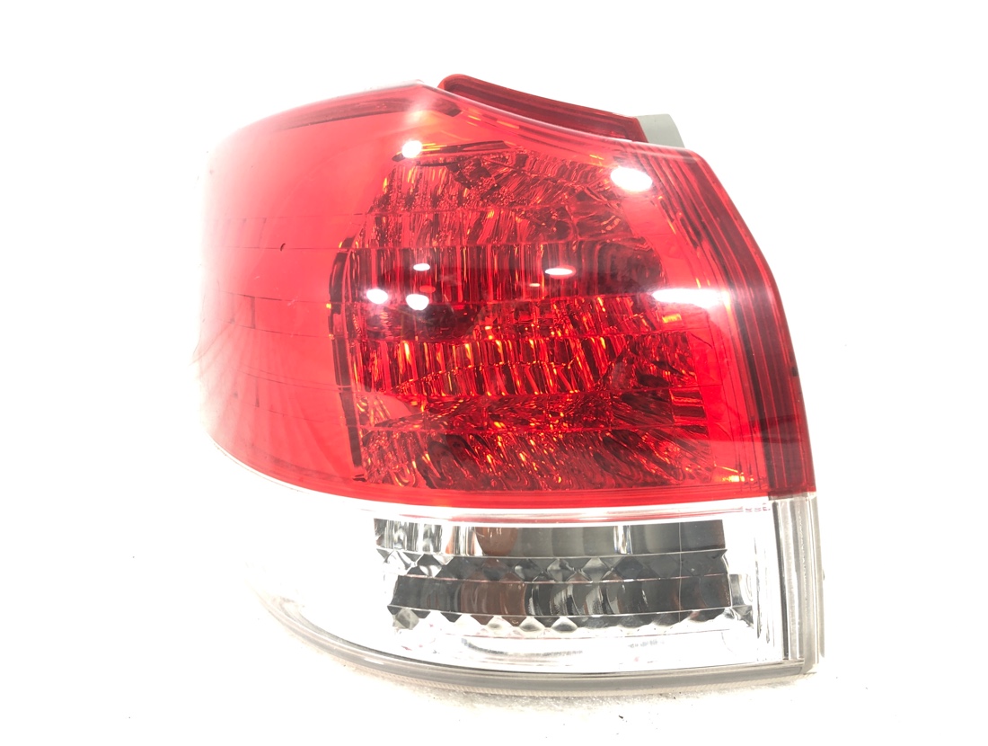 Стоп-сигнал левый Wish 2009 ZGE20 2ZRFE