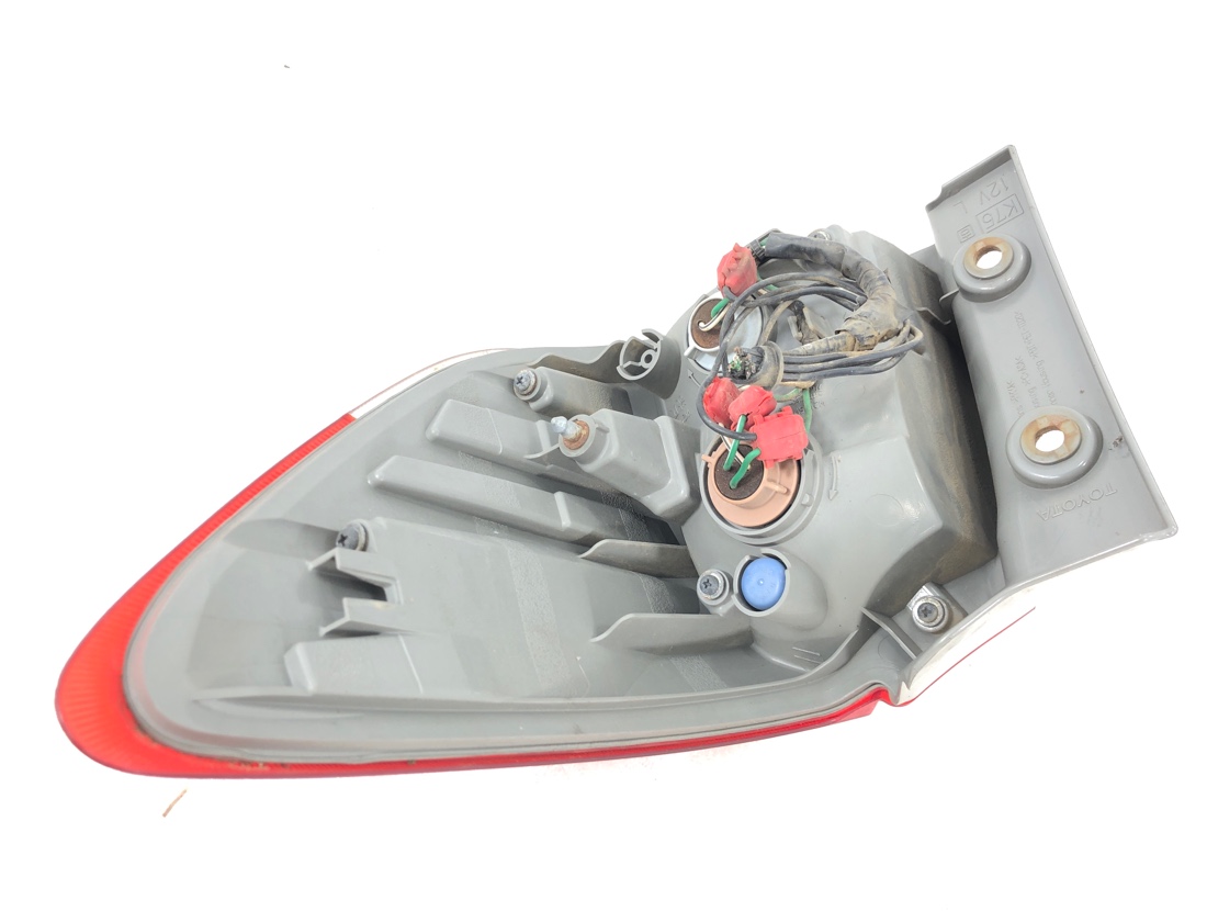 Стоп-сигнал левый Wish 2009 ZGE20 2ZRFE