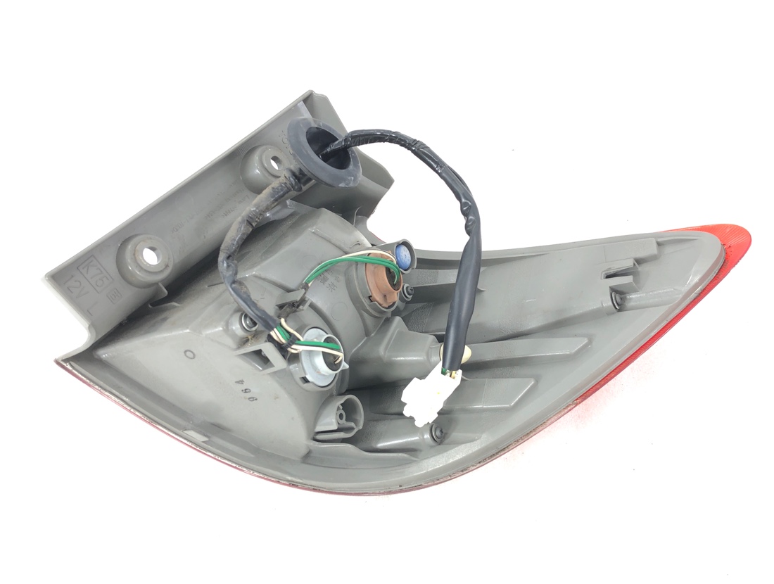 Стоп-сигнал левый Wish 2009 ZGE20 2ZRFE