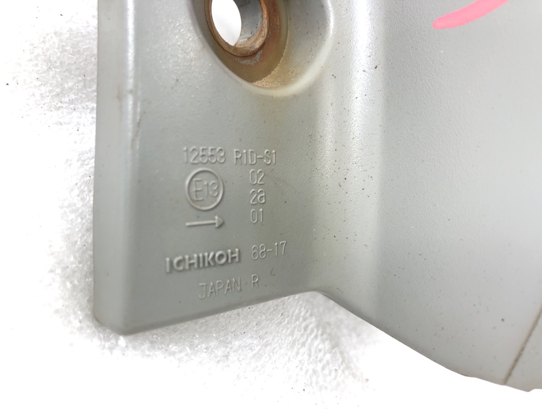 Стоп-сигнал правый Toyota Wish ZGE20 2ZRFE