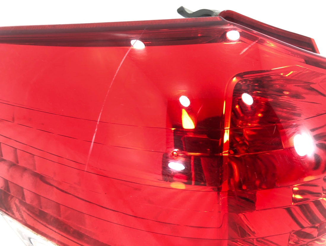 Стоп-сигнал левый Toyota Wish ZGE20 2ZRFE