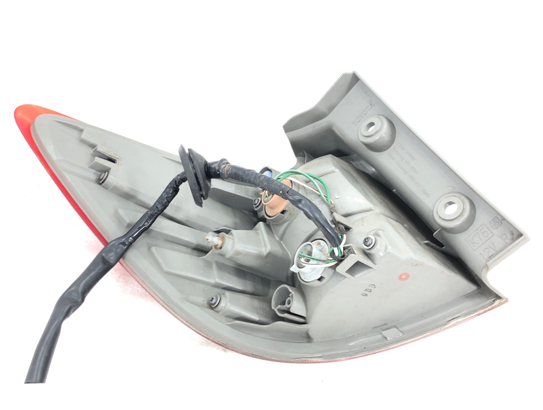 Стоп-сигнал правый Wish 2009 ZGE20 2ZRFE Стоп-сигнал правый Wish 2009 ZGE20 2ZRFE