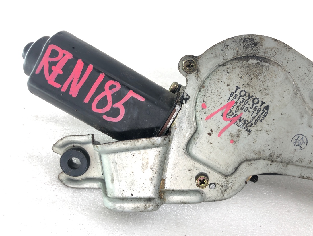 Мотор дворников задний Hilux Surf 1997 RZN185 3RZFE