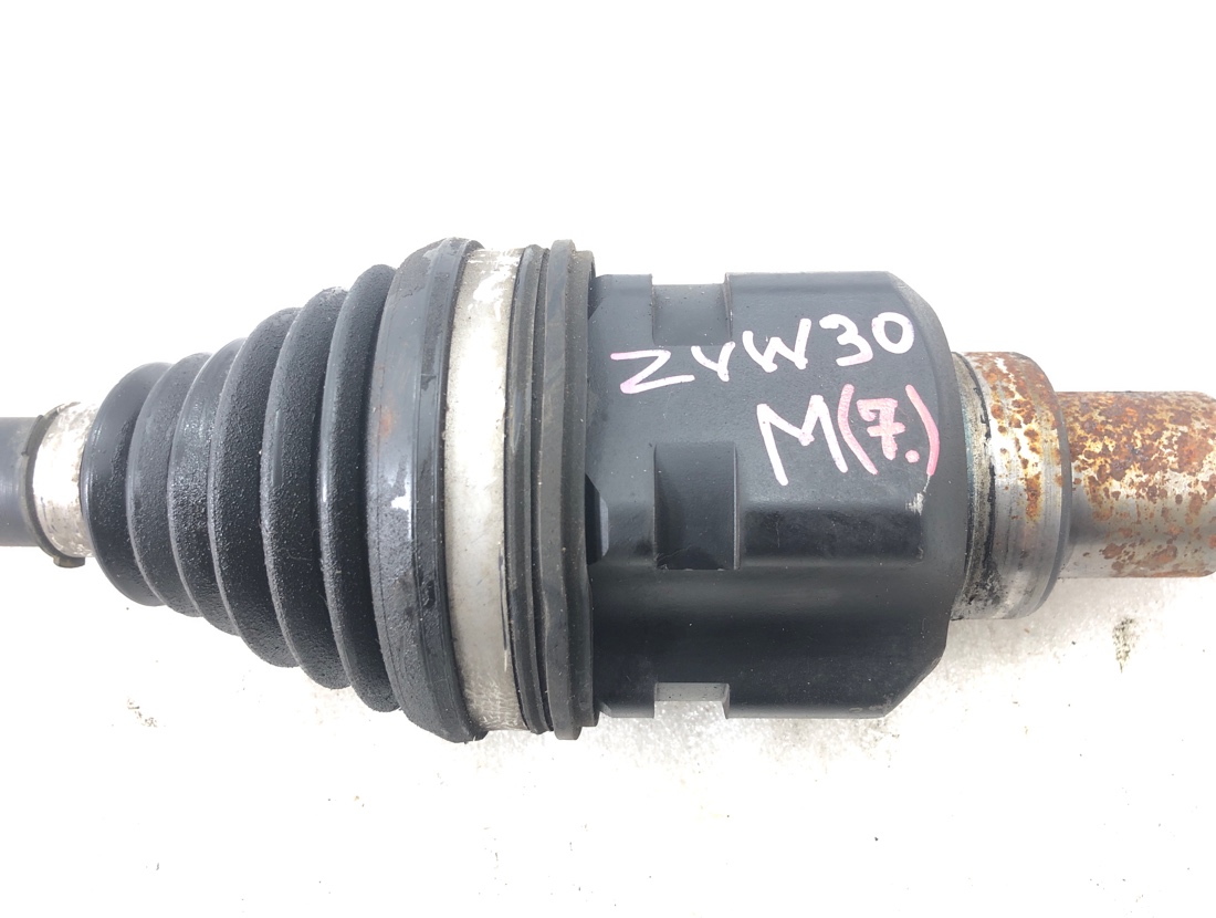 Привод передний левый Prius 2009 ZVW30 2ZRFXE Привод передний левый Prius 2009 ZVW30 2ZRFXE