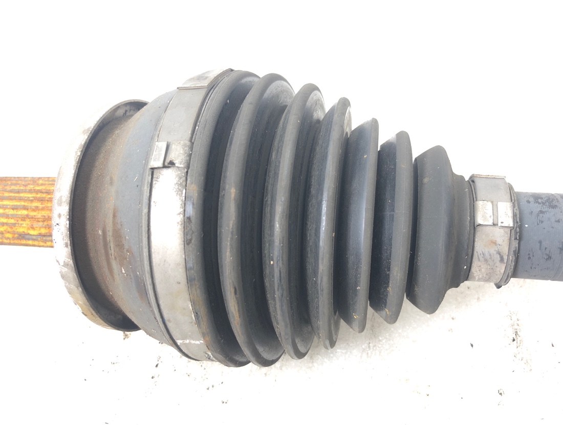 Привод передний левый Prius 2009 ZVW30 2ZRFXE Привод передний левый Prius 2009 ZVW30 2ZRFXE