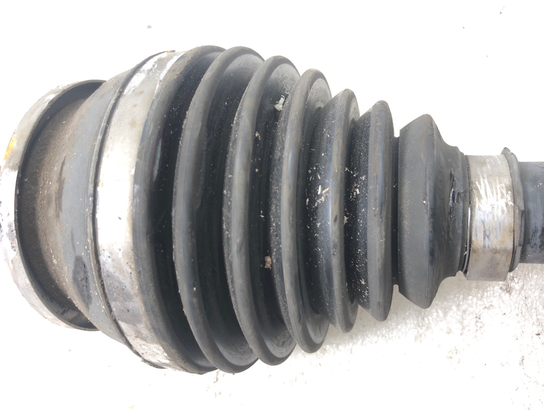 Привод передний левый Prius 2009 ZVW30 2ZRFXE Привод передний левый Prius 2009 ZVW30 2ZRFXE