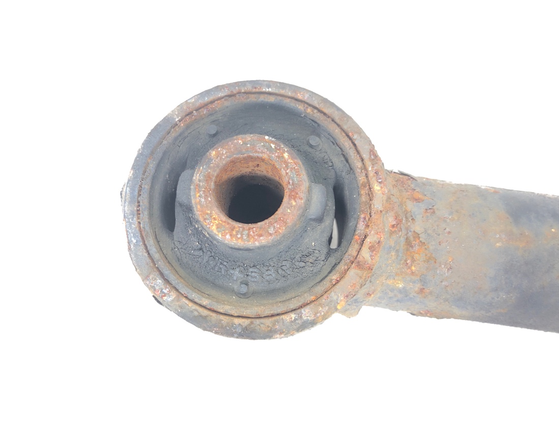 Рычаг задний Hilux Surf 2005 TRN215 2TRFE Рычаг задний Hilux Surf 2005 TRN215 2TRFE