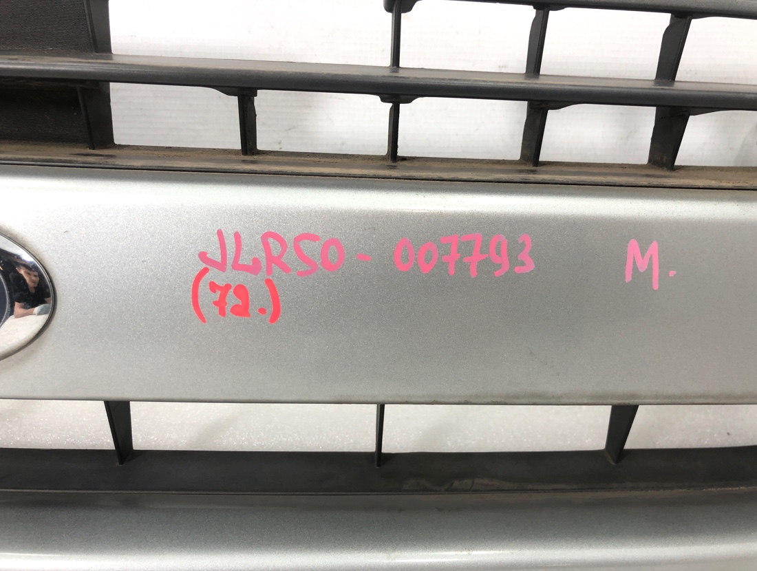Решетка радиатора Terrano 2000 JLR50 VG33E