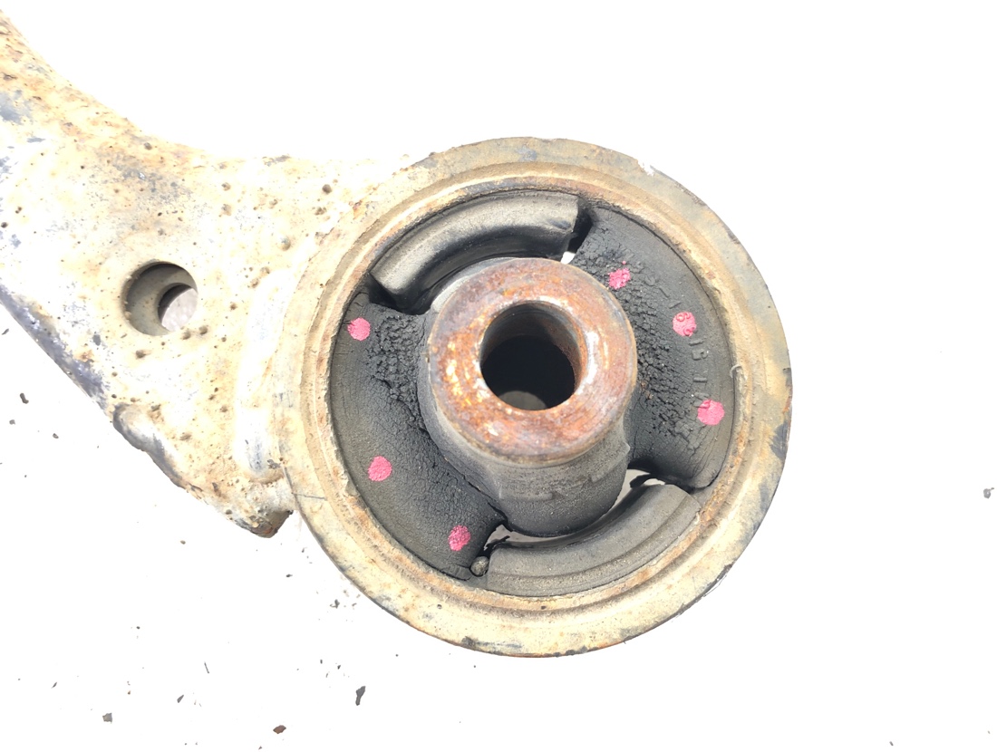 Рычаг передний правый Integra DC5 K20A Рычаг передний правый Integra DC5 K20A