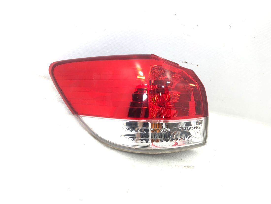 Стоп-сигнал левый Toyota Wish 2009 ZGE20 2ZRFE 81560-68050 контрактная