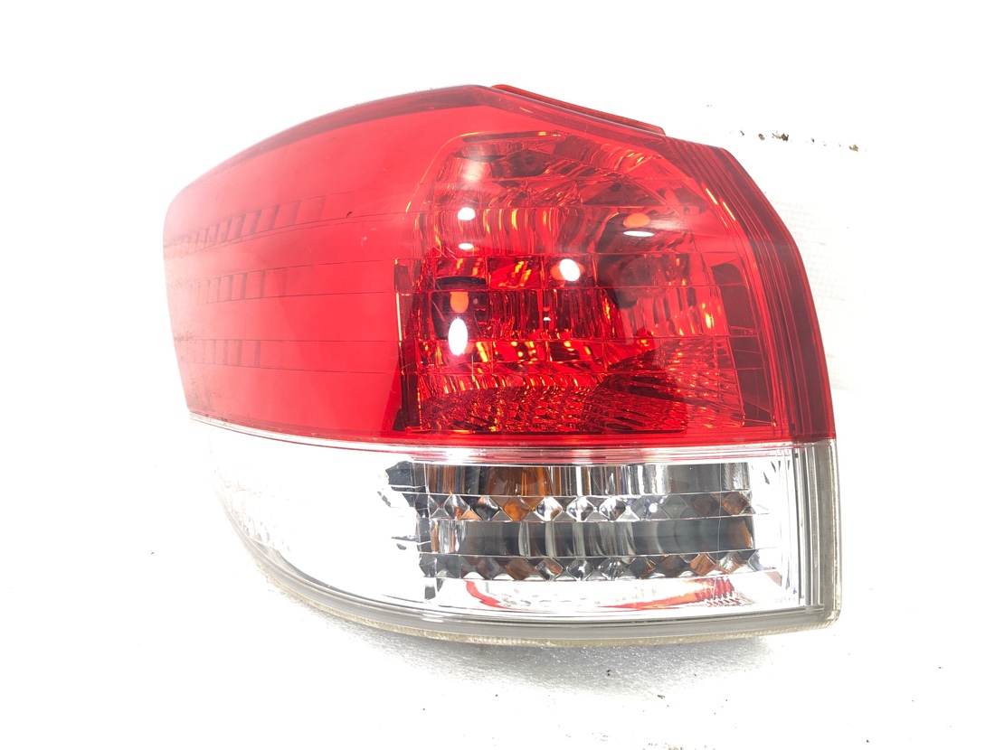 Стоп-сигнал левый Toyota Wish ZGE20 2ZRFE