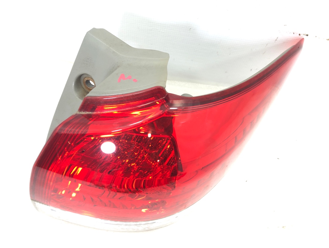 Стоп-сигнал правый Wish 2009 ZGE20 2ZRFE