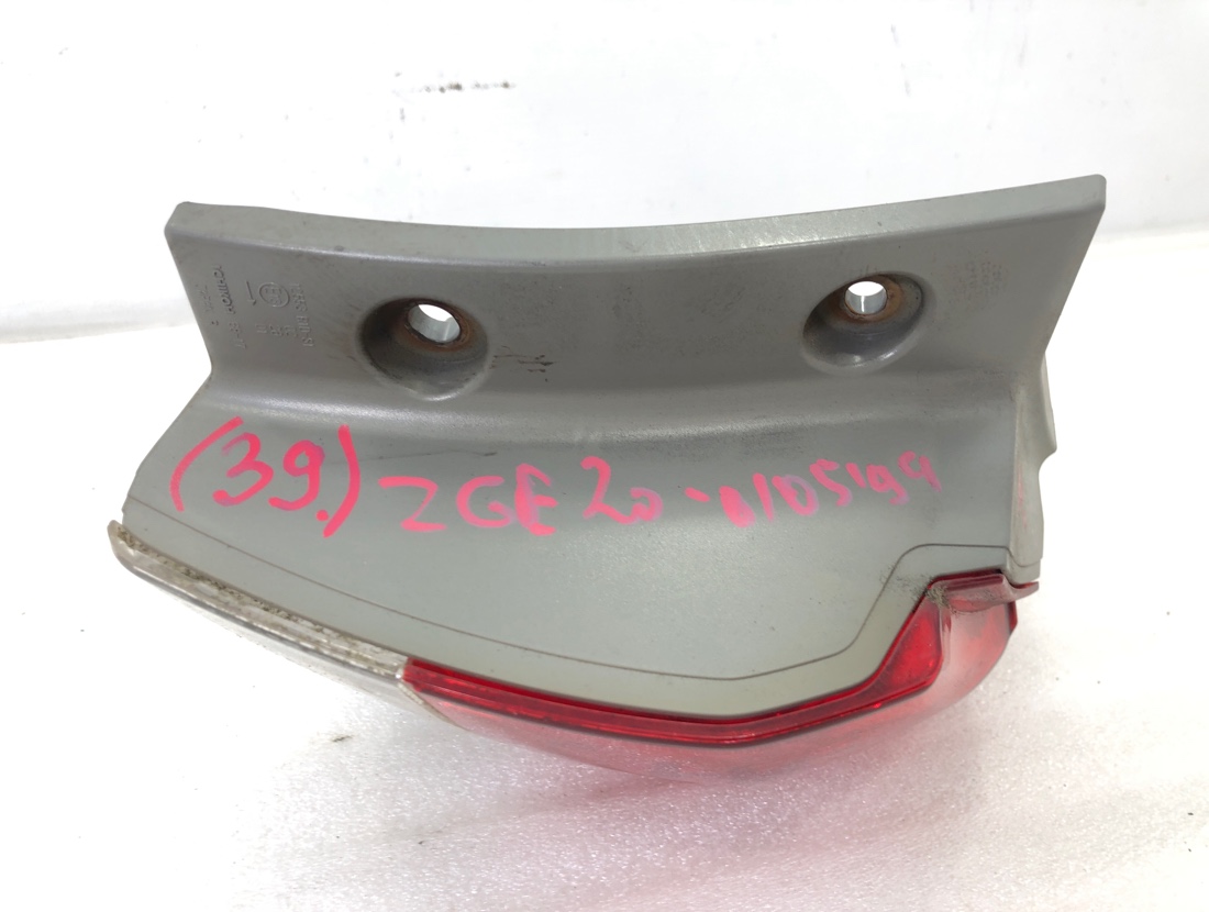 Стоп-сигнал правый Wish 2009 ZGE20 2ZRFE