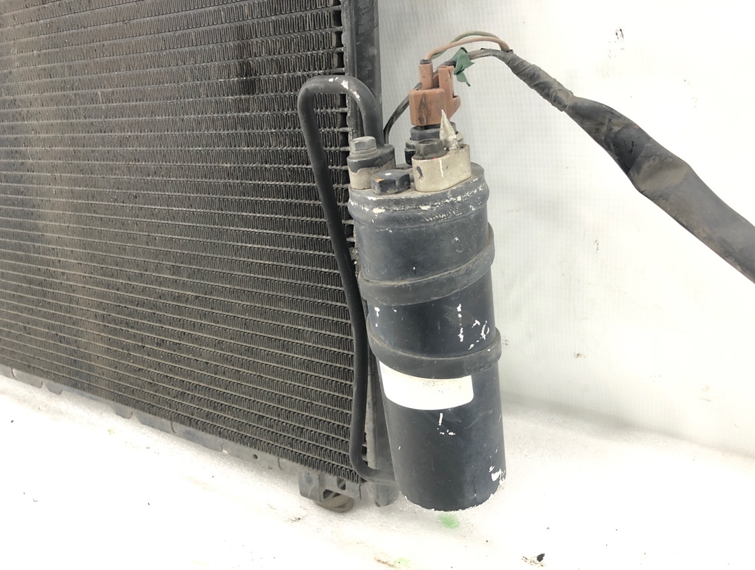 Радиатор кондиционера Bighorn 1996 UBS69GW 4JG2 Радиатор кондиционера Bighorn 1996 UBS69GW 4JG2