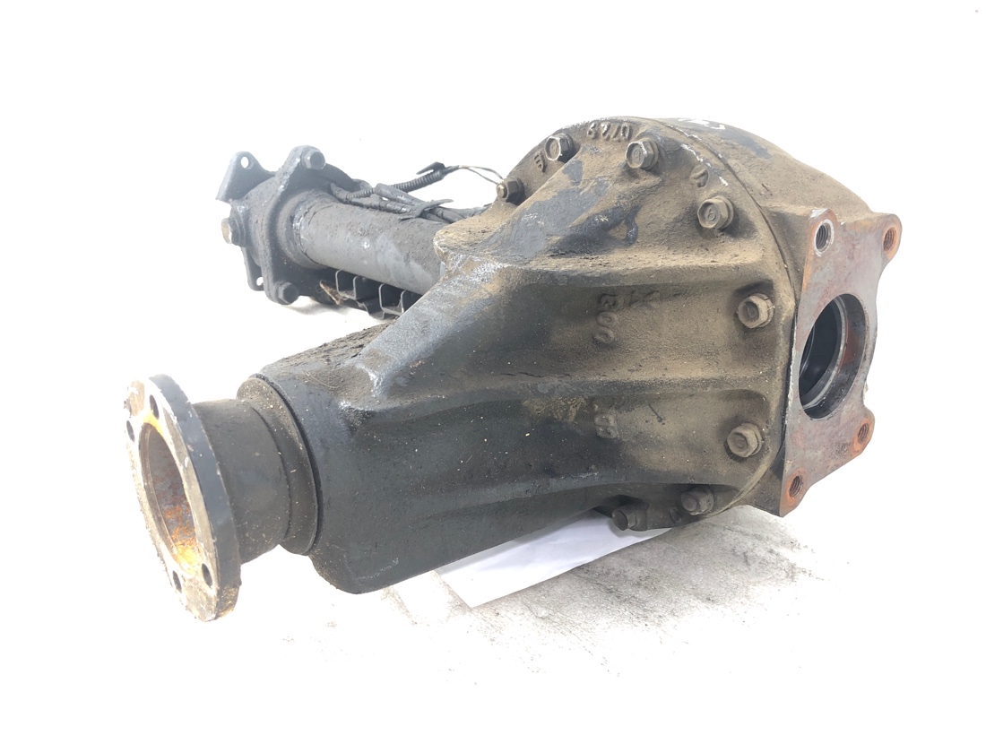 Редуктор передний Bighorn 1996 UBS69GW 4JG2 Редуктор передний Bighorn 1996 UBS69GW 4JG2