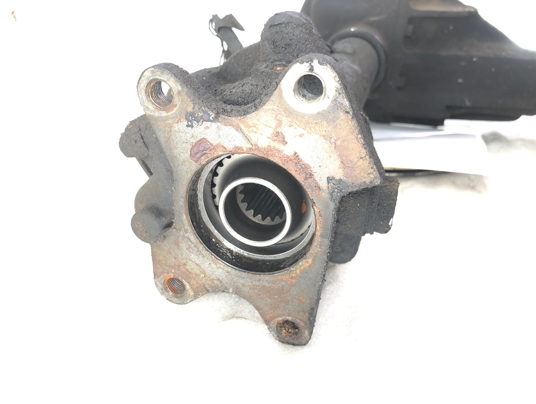 Редуктор передний Bighorn 1996 UBS69GW 4JG2 Редуктор передний Bighorn 1996 UBS69GW 4JG2