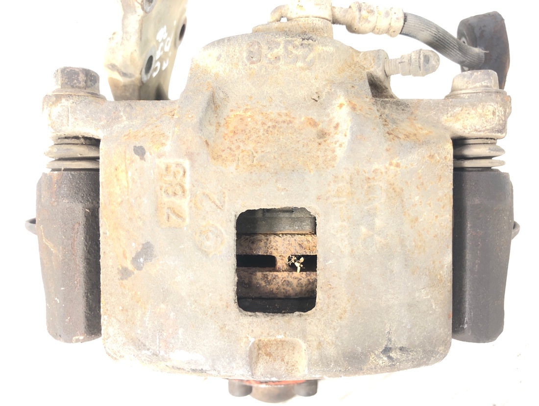 Ступица передняя правая Bighorn 1996 UBS69GW 4JG2
