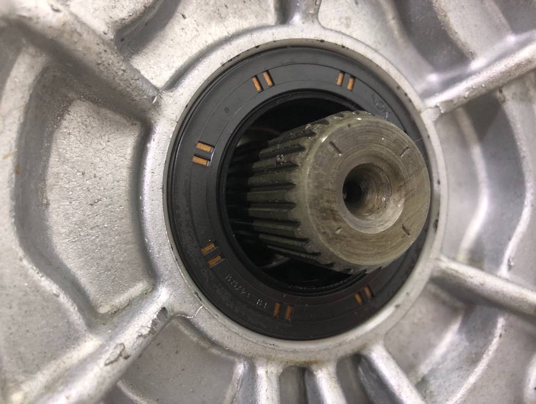 АКПП Bighorn 1996 UBS69GW 4JG2