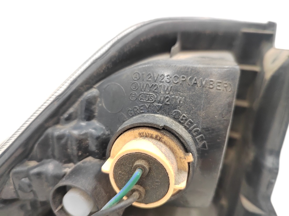 Стоп-сигнал правый Pajero 2007 V87W 6G75 Стоп-сигнал правый Pajero 2007 V87W 6G75