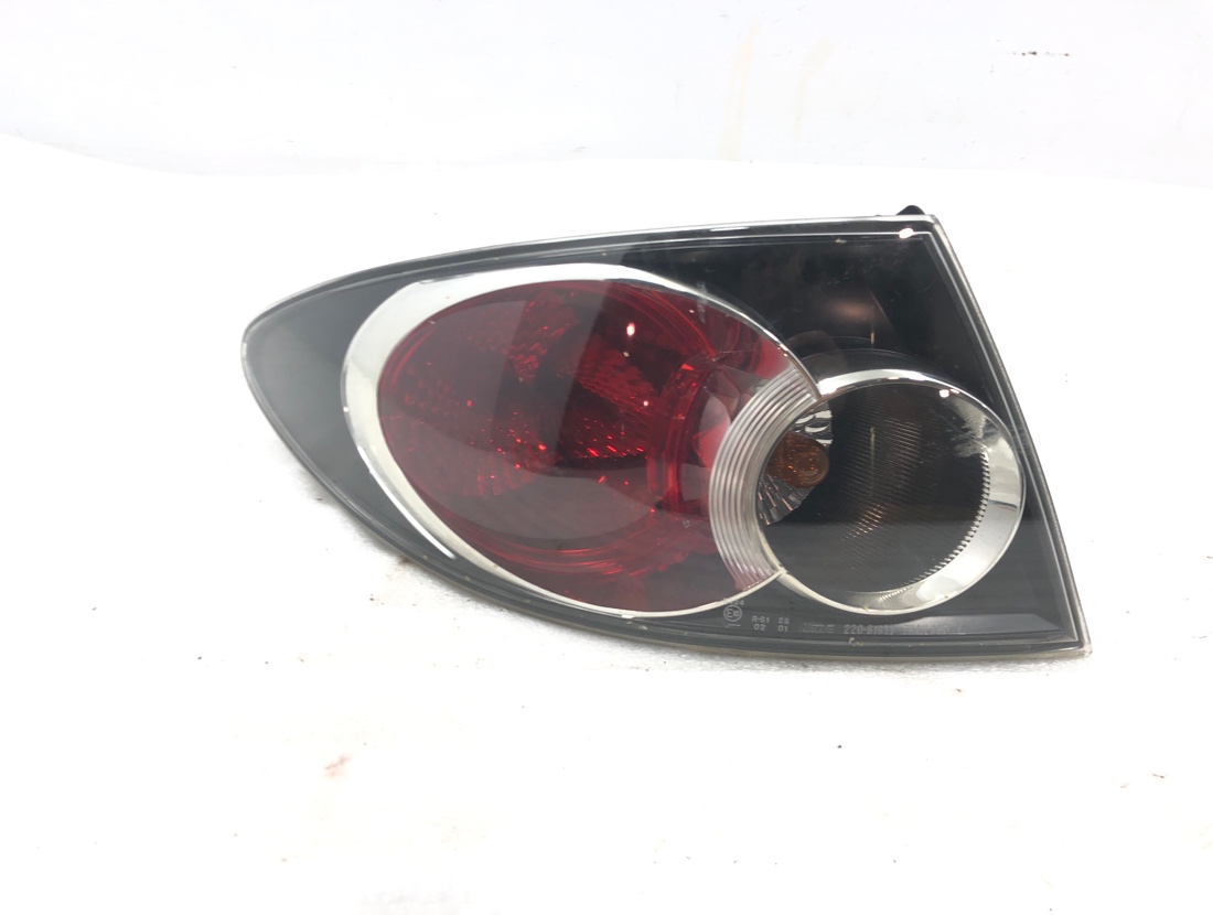 Стоп-сигнал левый Mazda Atenza 2006 GG3P L3VDT G31A51160 контрактная