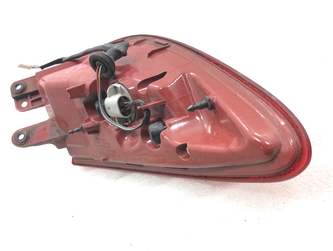 Стоп-сигнал правый Skyline Crossover 2008 J50 VQ37VHR Стоп-сигнал правый Skyline Crossover 2008 J50 VQ37VHR