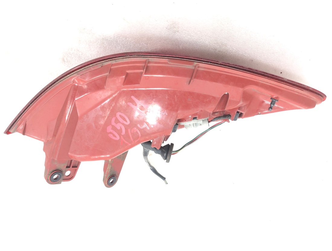 Стоп-сигнал правый Skyline Crossover 2008 J50 VQ37VHR Стоп-сигнал правый Skyline Crossover 2008 J50 VQ37VHR