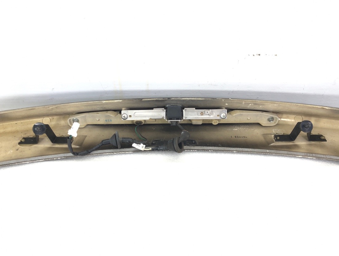 Спойлер Skyline 2006 CKV36 VQ37HR