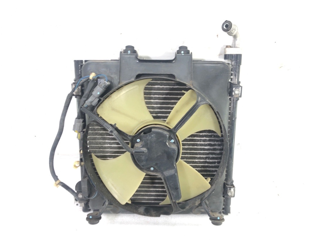 Радиатор кондиционера HR-V 2003 GH3 D16A