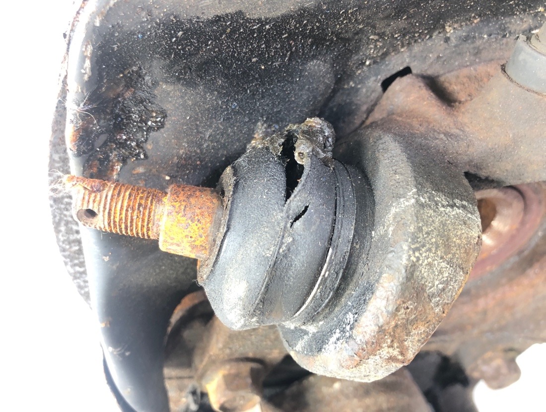 Ступица передняя левая Accord 2000 CF6 F23A