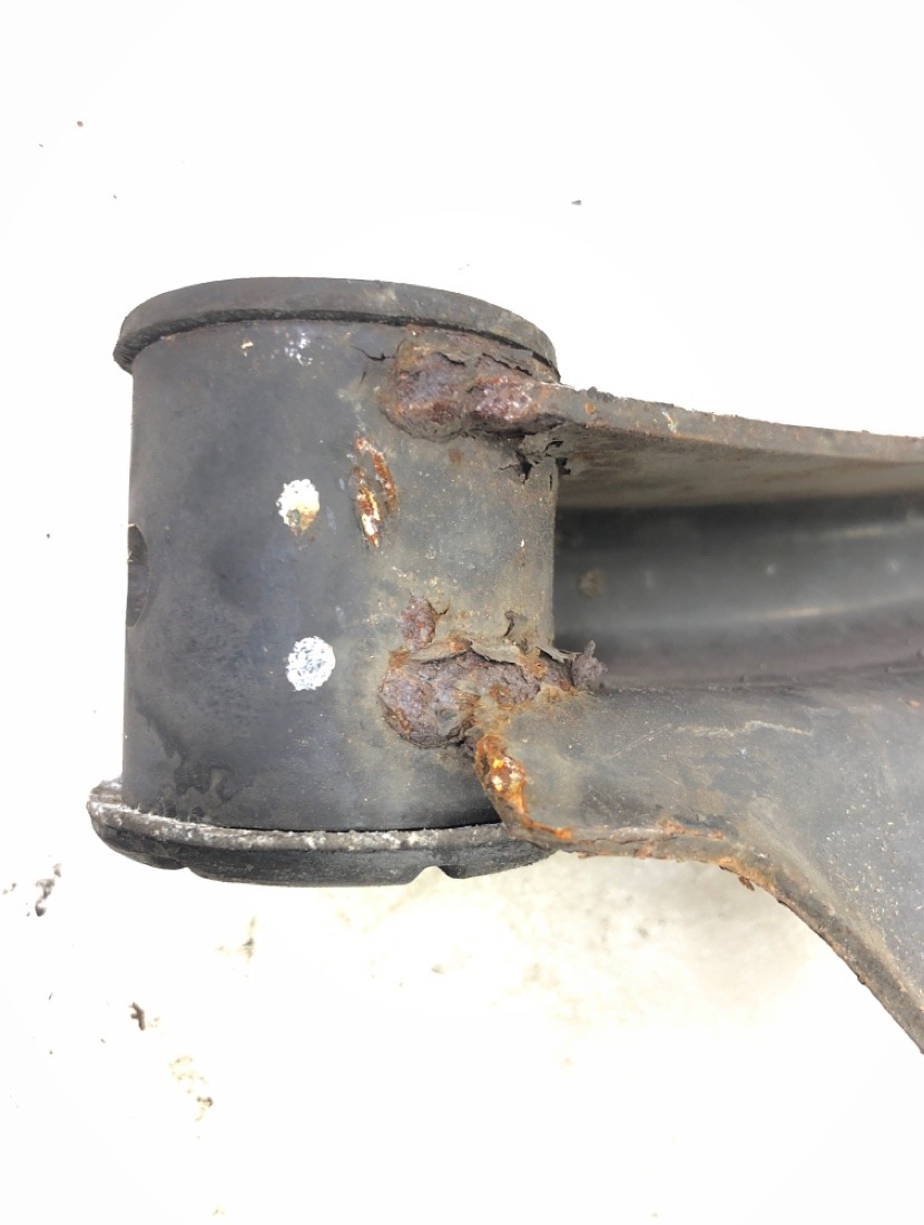 Рычаг задний правый Touareg 2007 7L7 BHK Рычаг задний правый Touareg 2007 7L7 BHK