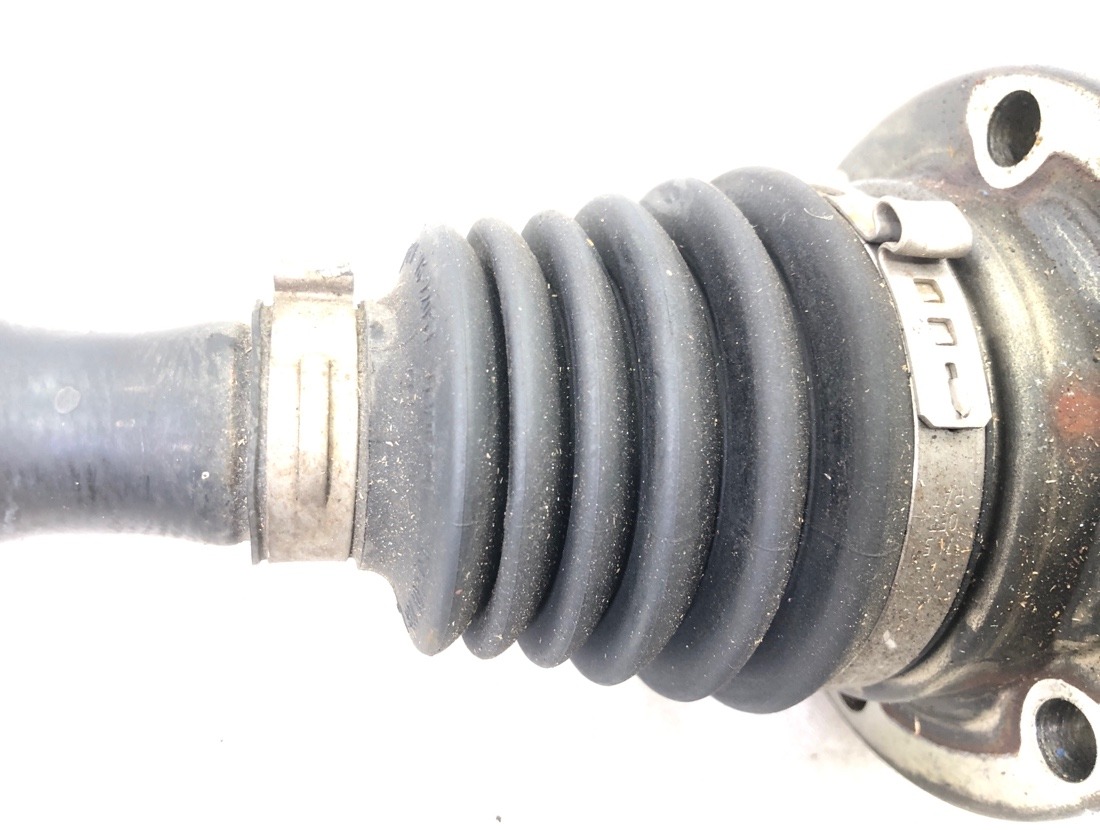 Привод передний левый Touareg 2008 7L7 BHK