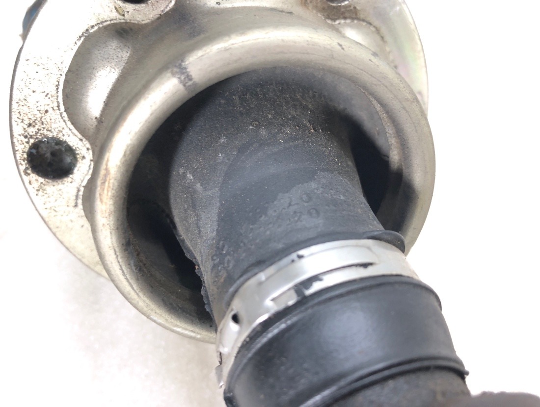 Карданный вал передний Touareg 2008 7L7 BHK