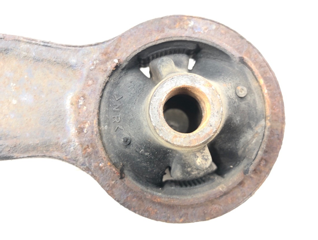 Рычаг передний левый Harrier 2001 MCU15 1MZFE