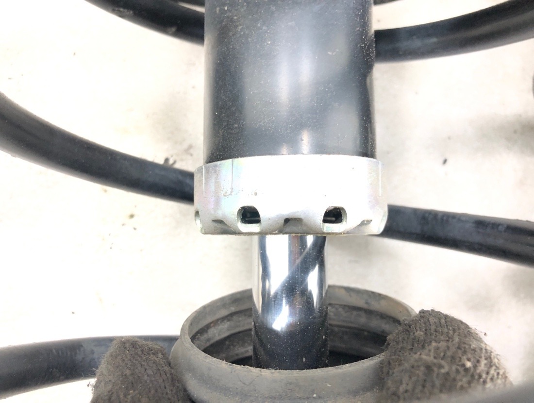 Стойка Forester 2003 SG5 EJ20