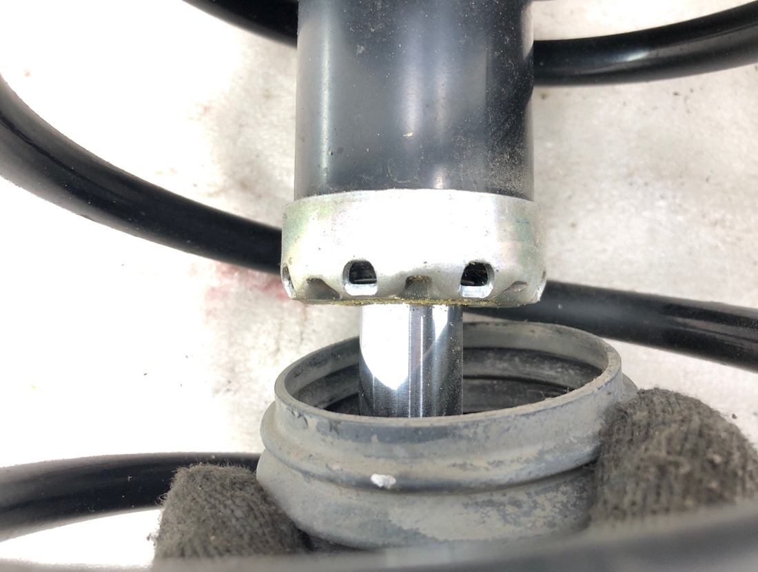 Стойка Forester 2003 SG5 EJ20