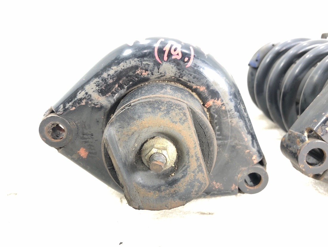 Стойка Liberty 2003 RM12 QR20DE