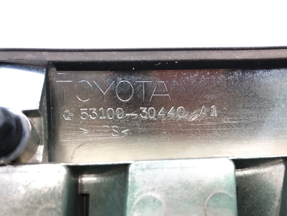 Решетка радиатора Crown Majesta 2010 URS206 1URFSE