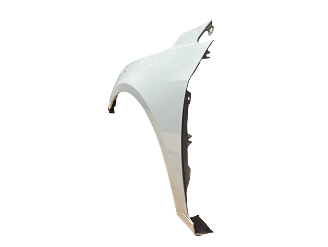 Крыло переднее левое Chevrolet Cruze J300 F18D4 Крыло переднее левое Chevrolet Cruze J300 F18D4