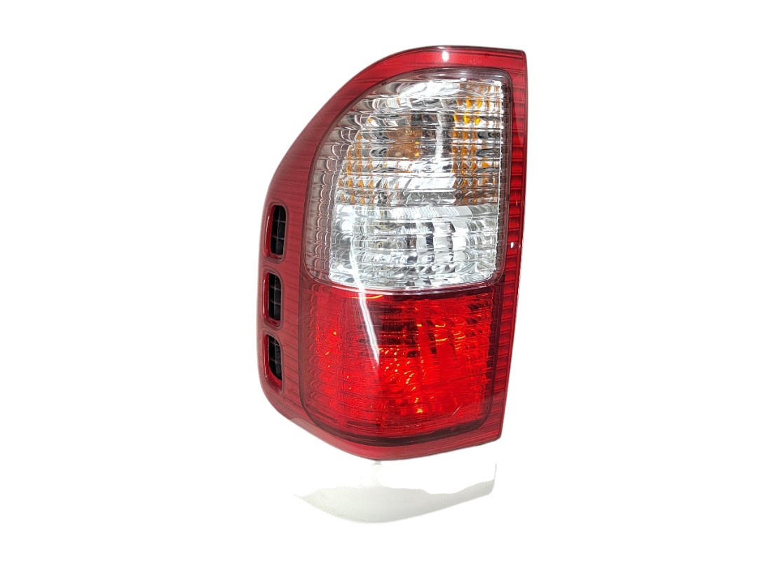 Стоп-сигнал левый Isuzu MU 2001 UES25EW 6VD1 8979414220 контрактная