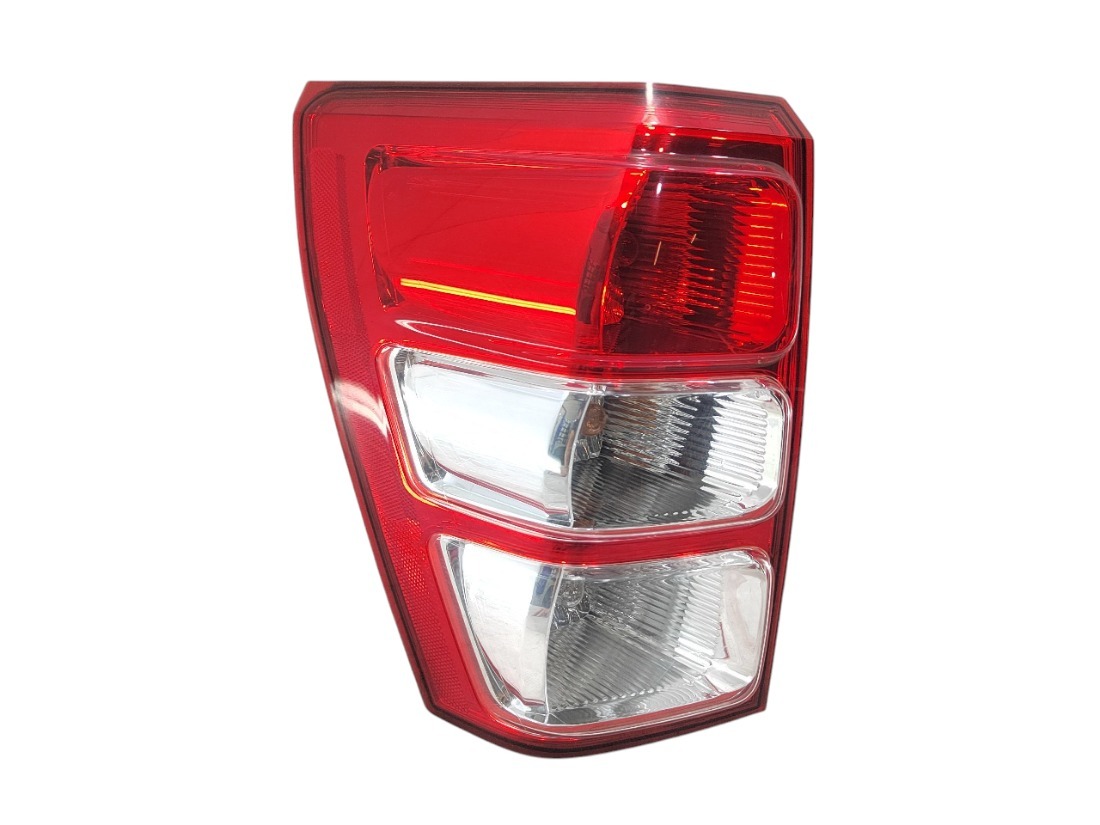 Стоп-сигнал левый Suzuki Escudo 2010 TDA4W J24B 35670-65J20 контрактная
