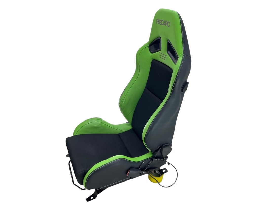 Сиденье Recaro переднее Galant Fortis 2008 CX4A 4B11