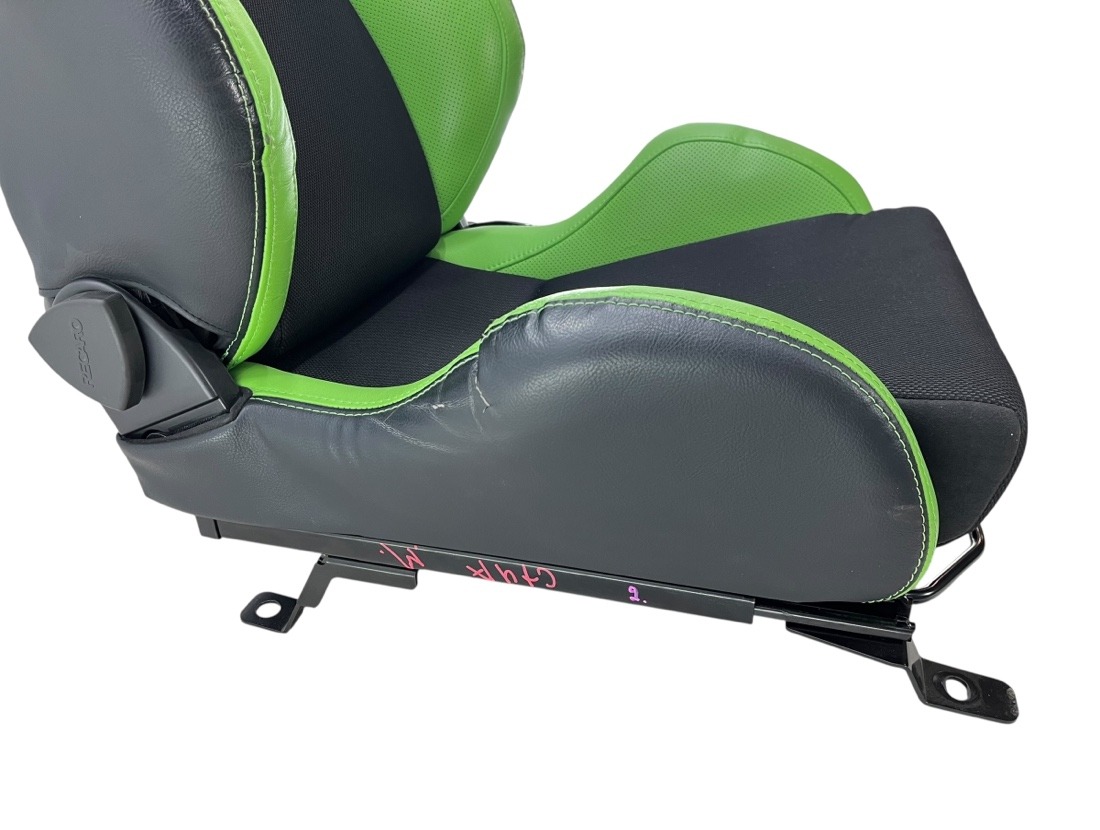 Сиденье Recaro переднее Galant Fortis 2008 CX4A 4B11