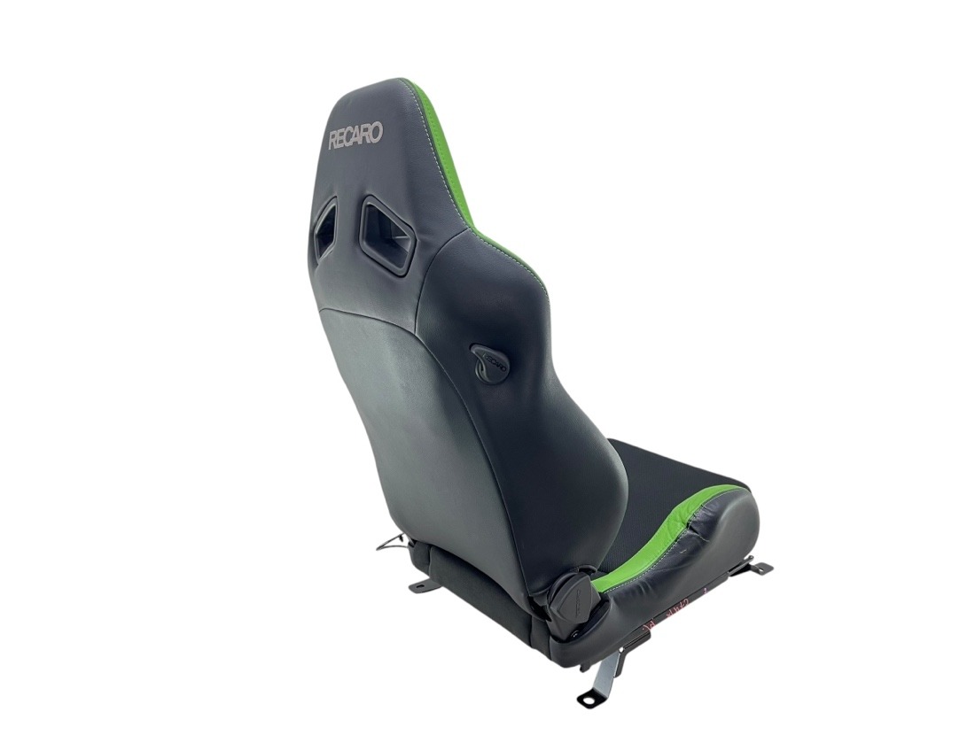Сиденье Recaro переднее Galant Fortis 2008 CX4A 4B11