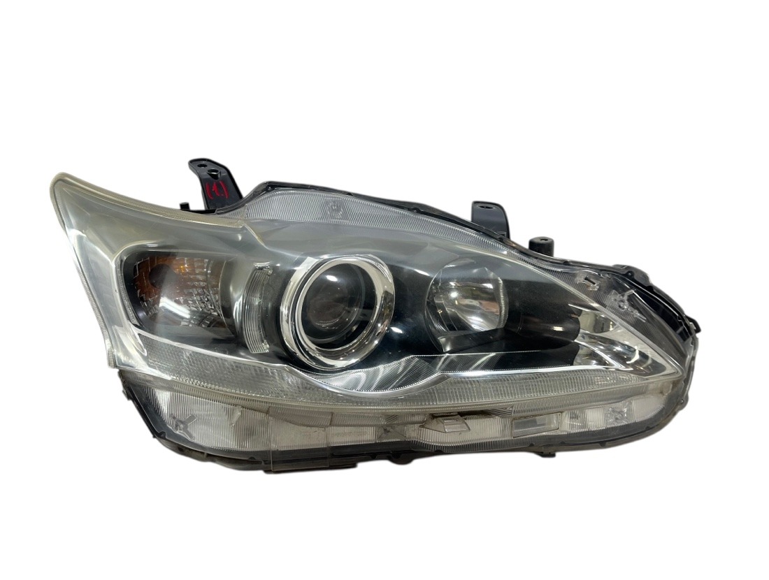 Фара правая Lexus CT200H 2012 ZWA10 2ZRFXE 8111076091 контрактная