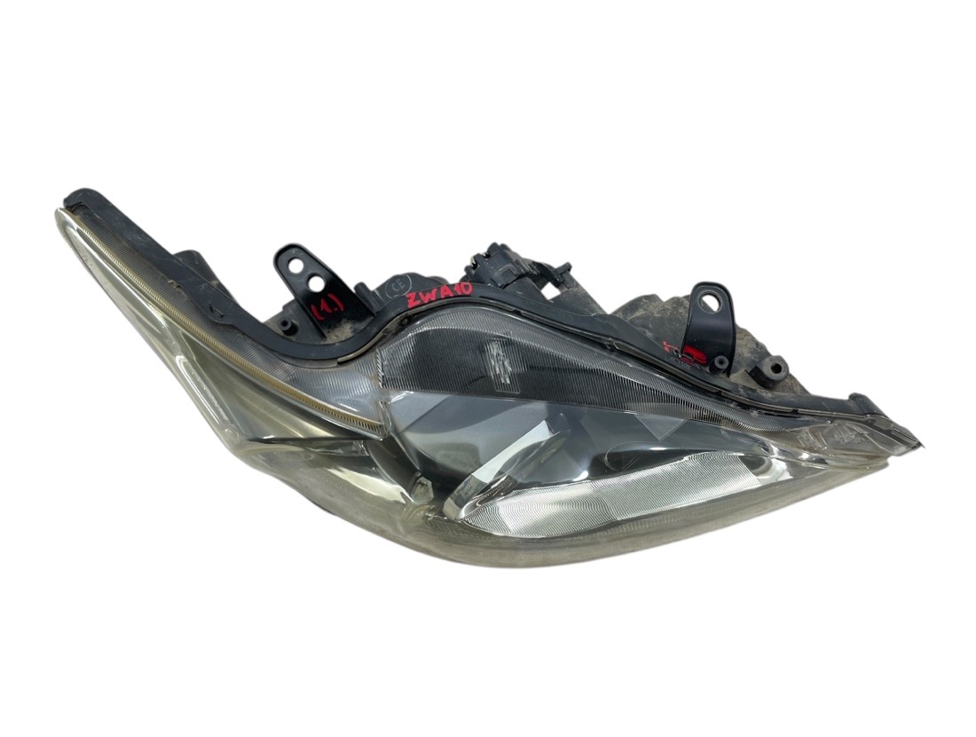 Фара правая CT200H 2012 ZWA10 2ZRFXE