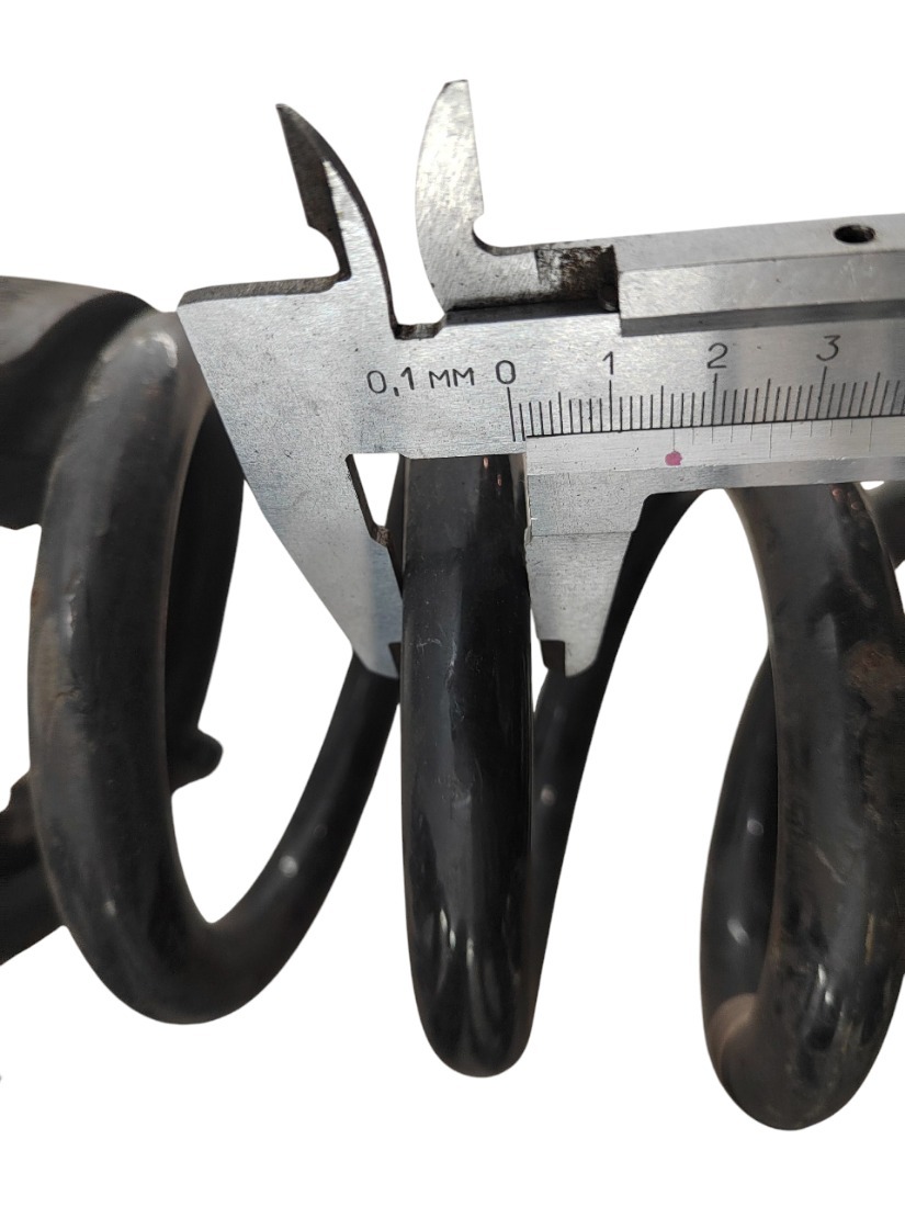 Пружина задняя Discovery sport 2015 L550 204DT