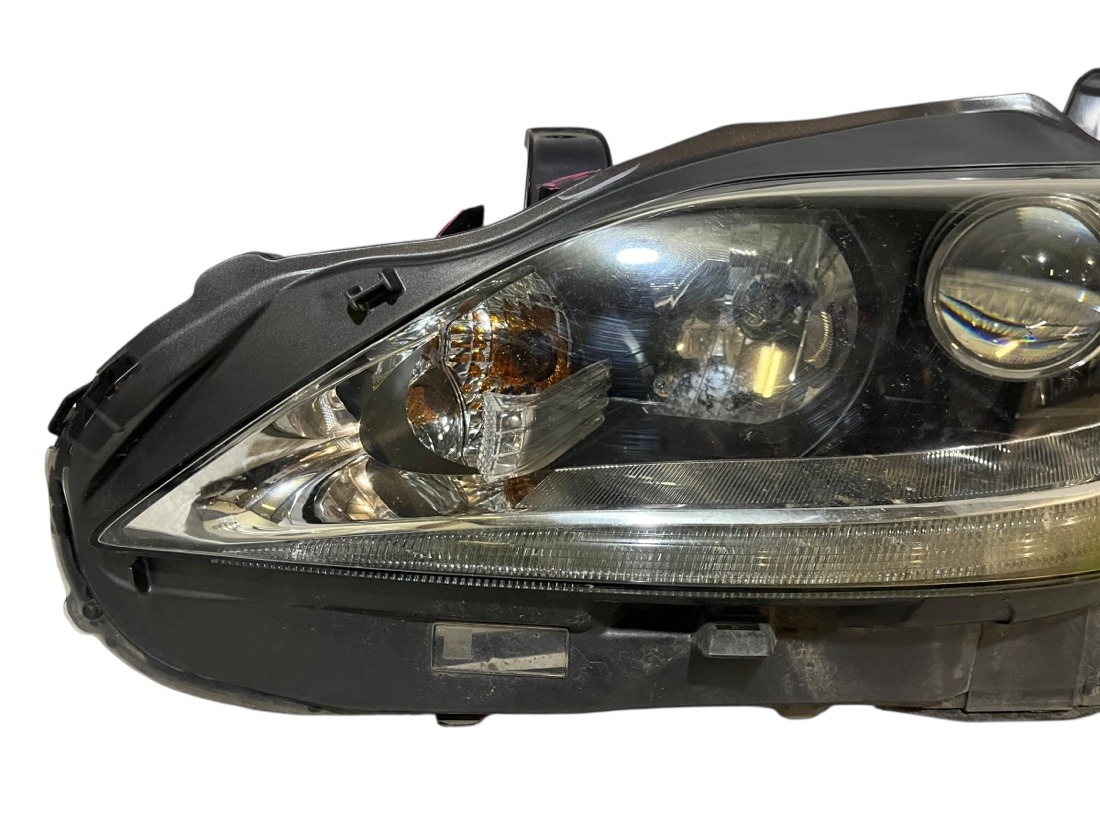 Фара левая CT200H 2012 ZWA10 2ZRFXE Фара левая CT200H 2012 ZWA10 2ZRFXE