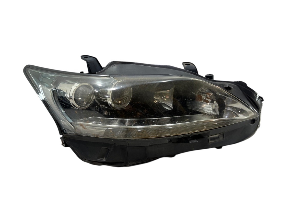 Фара правая Lexus CT200H 2012 ZWA10 2ZRFXE 8113076091 контрактная