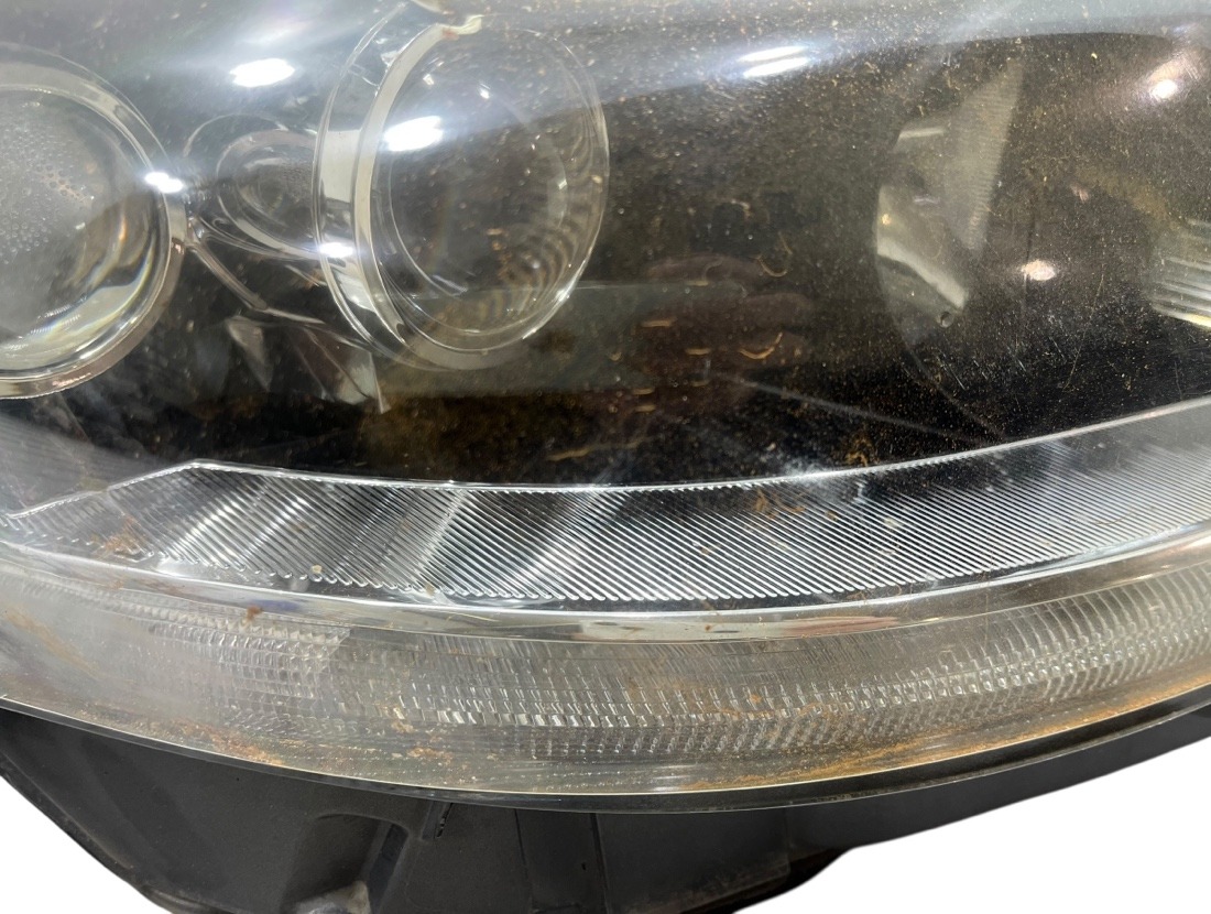 Фара правая CT200H 2012 ZWA10 2ZRFXE